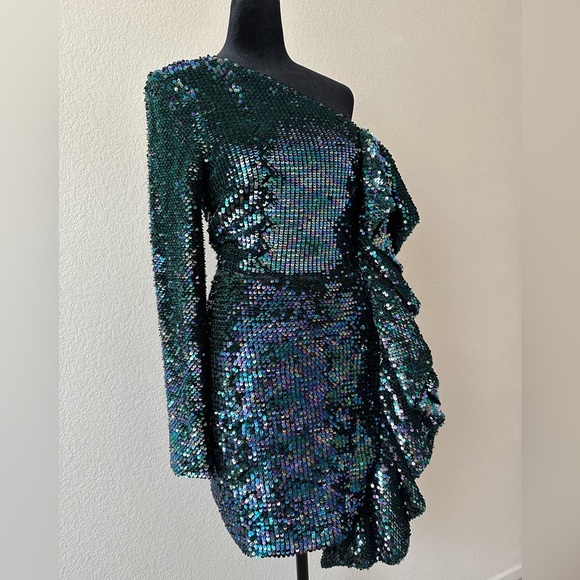 Lavish Alice mermaid Sequin One Shoulder Ruffle front Cocktail Dress Sz 2, Trend - Picture 1 of 12